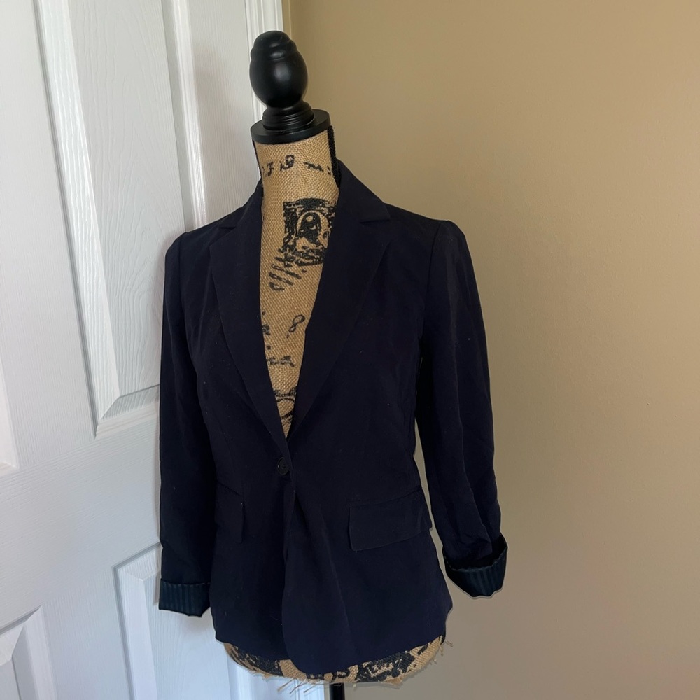 Forever 21 Black Tailored Blazer with Notched Lapels